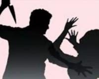 किच्छा: पति ने काटा ससुराल में बवाल, चाकू से किया पत्नी पर हमला 