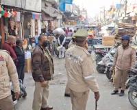 बरेली: श्यामगंज में पथराव के बाद पुलिस सतर्क, चौक-चौराहों पर पुलिसकर्मी तैनात