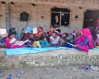 श्रावस्ती: महिलाओं को 'ज्ञान बांटने' गांव-गांव निकलीं 'शक्ति दीदी', औरतों-बच्चों को अधिकारों को लेकर किया जागरूक