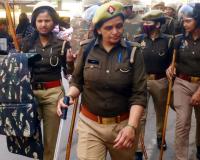Kanpur: जुमे की नमाज को लेकर शहर में अलर्ट...सड़कों पर खाकी मुस्तैद, संवेदनशील इलाकों में पुलिस कर रही मार्च
