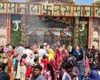चैत्र नवरात्रि 2024 : महागौरी की पूजा के लिए उमड़ा श्रद्धालुओं का सैलाब, सुरक्षा के रहे कड़े इंतजाम