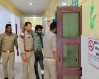 अंबेडकरनगर: पुलिस मुठभेड़ में दुष्कर्म का आरोपी गिरफ्तार, असलहा बरामद