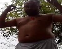 कौशाम्बी में युवक ने जनेऊ उतारकर बनाया वीडियो, कहा- सांसद विनोद सोनकर...  त्याग रहा हूं हिन्दू धर्म  