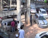 बाराबंकी: 50 की जगह पॉर्किंग के लिए 300 रुपये वसूलने का आरोप