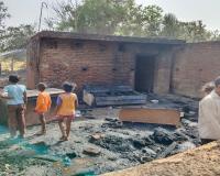 बहराइच: आग का तांडव जारी, दो मवेशियों की जलकर मौत, बालक गंभीर रूप से झुलसा 