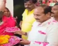  जौनपुर: पूर्व सांसद धनंजय सिंह के करीबी ने मंत्री दारा सिंह चौहान का किया जोरदार स्वागत, चर्चाओं का बाजार गर्म