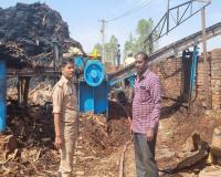 सुलतानपुर: शार्ट सर्किट से प्लाईवुड फैक्ट्री में लगी आग, लाखों का नुकसान 