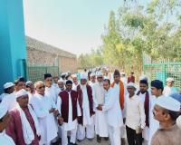 अयोध्या: रुदौली में भी हुई ईद की नमाज, अमन के लिए दुआएँ 