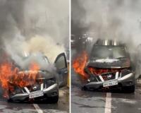अमरोहा : हाईवे पर कार में लगी अचानक आग, चालक ने कूदकर बचाई जान...देखें VIDEO