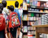 मुरादाबाद : निजी स्कूलों की मनमानी जारी, शिक्षा विभाग मौन...ऑनलाइन भी नहीं मिल रही किताबें