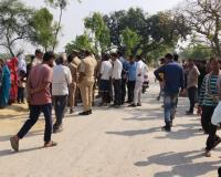 Fatehpur Accident: सड़क हादसे में स्कूटी सवार शिक्षिका की मौत, परिजनों में मचा कोहराम