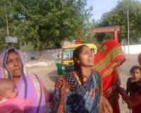 Auraiya: संदिग्ध हालात में सड़क किनारे पड़ा मिला राजमिस्त्री का शव, परिजनों ने लगाया हत्या का आरोप