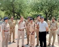 Lok Sabha Election 2024: कानपुर में पुलिस कमिश्नर ने निराला नगर रेलवे ग्राउंड का किया निरीक्षण...PM Modi कर सकते हैं विशाल जनसभा
