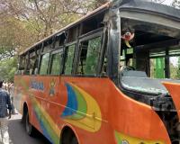 Unnao Accident: तेज रफ्तार बस की ब्रेक फेल...पेड़ से टकराने से 15 घायल, हादसे के बाद मची चीख-पुकार