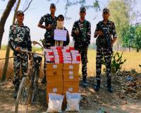 बहराइच: नेपाली नागरिक से भारी मात्रा में मिला प्रतिबंधित सामान, SSB ने पेट्रोलिंग के दौरान पकड़ा