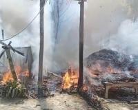 लखीमपुर-खीरी: मुर्गी फार्म में लगी भीषण आग, छह हजार चूजे जिंदा जले