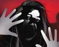 लखीमपुर-खीरी: दिव्यांग महिला को धमकाकर पांच महीने से कर रहा दुष्कर्म, पीड़िता ने रो-रोकर एसपी से लगाई न्याय की गुहार 