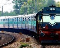 Kanpur: गर्मी में ट्रेनों की लेटलतीफी से यात्री बेहाल; घंटों देरी से चल रहीं ट्रेनें, पानी की मारामारी, रेलवे अधिकारी बोले ये... 