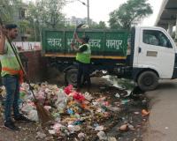 Kanpur: 'मुख्य सड़कों की यह हालत तो गलियों का क्या होगा', मार्गों पर कूड़ा देखकर नगर आयुक्त ने जताई नाराजगी, दिये ये आदेश