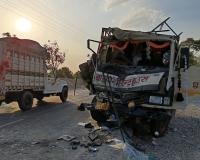 Kanpur Accident: गलत दिशा में आ रहे ट्रक और डीसीएम की आमने-सामने भिड़ंत, हादसे में छह घायल, हैलट में भर्ती