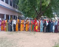 बहराइच में सुबह 11 बजे 28.35 प्रतिशत हुआ मतदान, भरथापुर गांव को लोगों ने किया मतदान का बहिष्कार