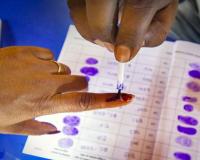 बरेली: सपा-भाजपा के बीच झूला दलित वोटर, नोटा का भी बटन दबाया