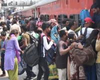 बरेली: जंक्शन पर रोजाना लेट पहुंच रहीं 30 से ज्यादा ट्रेनें, यात्री परेशान