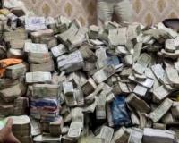 रांची में ईडी की छापेमारी, मंत्री के निजी सचिव के नौकर के घर से मिला 30 करोड़ कैश