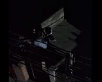 लखनऊ: पिटाई के बाद दबंगों ने युवक को छत से नीचे फेका, वीडियो सोशल मीडिया में वायरल