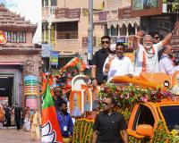 ओडिशा : पीएम मोदी ने पुरी के जगन्नाथ मंदिर में की पूजा-अर्चना, किया रोड शो