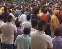 Kanpur: जनसंपर्क के दौरान आपस में भिड़े भाजपाई, लोकसभा प्रत्याशी ने मामला कराया शांत, देखें- VIDEO