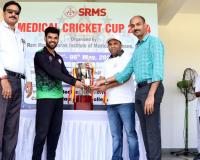 Bareilly News: मेडिकल क्रिकेट कप हुआ शुरू, एसआरएमएस मेडिकल कॉलेज और जीएमसी हल्द्वानी ने जीते उद्घाटन मैच