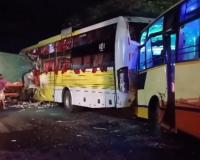 तमिलनाडु में भीषण सड़क हादसा, दो बसों और लॉरी की टक्कर में चार लोगों की मौत... 20 घायल 