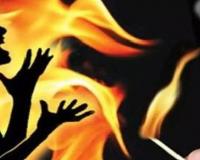 मुरादाबाद : पेट्रोल डालकर युवती को जिंदा जलाने की कोशिश, अस्पताल ले गई पुलिस...पिता-भाई समेत छह लोगों को किया नामजद