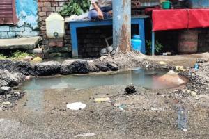 शाहजहांपुर: प्रशासन बचा रहा भूगर्भ जल, नगर निगम कर रहा बर्बाद