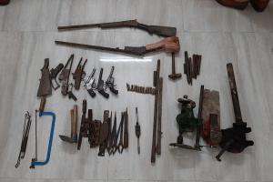 शाहजहांपुर: शस्त्र फैक्ट्री का भंडाफोड़, दो लोग गिरफ्तार
