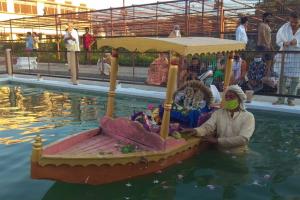 अयोध्या: नौका विहार को निकले राम सीता