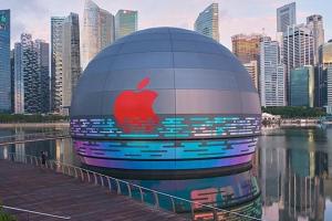 दुनिया का पहला फ्लोटिंग एप्पल स्टोर सिंगापुर में खुला
