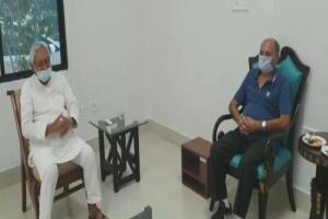 सुशांत के पिता केके सिंह ने सीएम नीतीश कुमार से की मुलाकात
