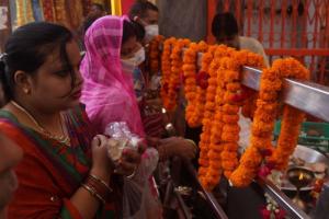 बरेली: मां ब्रह्मचारिणी की पूजा करने मंदिरों में उमड़े श्रद्धालु