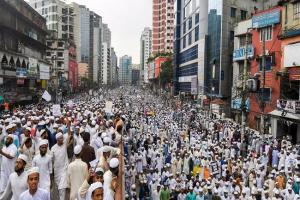 बांग्लादेश में हजारों लोगों ने फ्रांस के खिलाफ किया प्रदर्शन