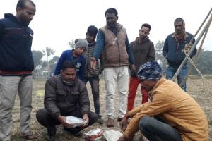 अयोध्या: मिट्टी के परीक्षण के लिए पहुंची टीम, मस्जिद का 26 जनवरी को शिलान्यास