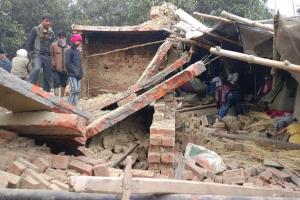 बाराबंकी: मकान की छत गिरने से चाचा-भतीजी की मौत