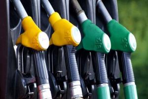 लगातार नौवें दिन बढ़े पेट्रोल-डीजल के दाम, यहां जानिए नई कीमतें