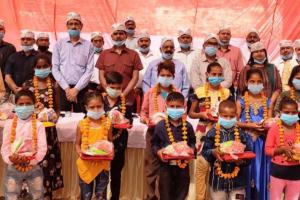लखनऊ: जरूरतमंद बच्चों के चेहरों पर संघर्ष समिति लाएगी मुस्कान, आर्थिक सहयोग राशि की शुरूआत की