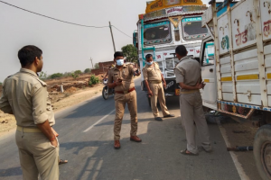 मीरजापुर: बस को ओवरटेक करने के चक्कर में ट्रक से जा भिड़ी पिकअप, 13 घायल