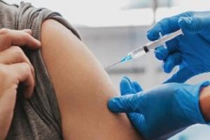 कोविड-19: रविवार से दिल्ली में युवाओं को नहीं लगेगी वैक्सीन, सभी टीकाकरण केंद्र बंद
