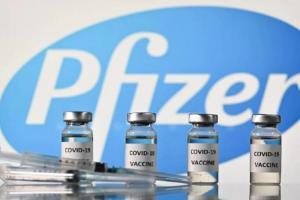 फाइजर ने भारत में अपने कोरोना टीके को जल्द मंजूरी देने की मांग की, 7 करोड़ डॉलर की दवाएं कीं दान