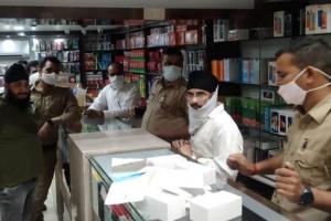 फतेहपुर: मोबाइल शोरूम पर नकाब लगाकर चोरी, 80 मोबाइल और 15 लाख रुपये ले उड़े चोर