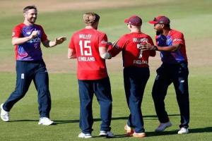 इंग्लैंड ने श्रीलंका का किया सूपड़ा साफ, 3-0 से जीती टी-20 सीरीज